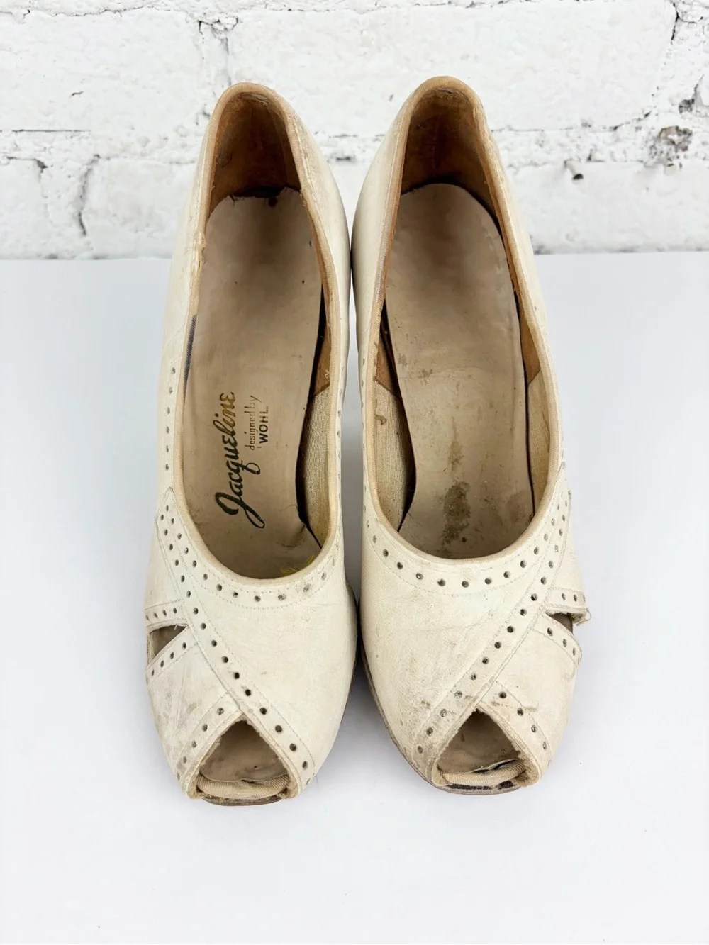 VTG 30s 40s Jacqueline Wohl Cream Vintage Peep Toe Cutout Heels